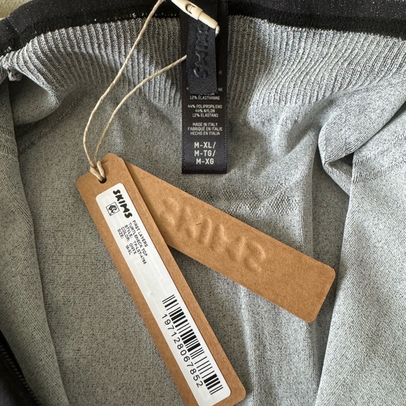 Skims First Layers Turtleneck Top Size M-XL. NWT ! - Picture 2 of 4